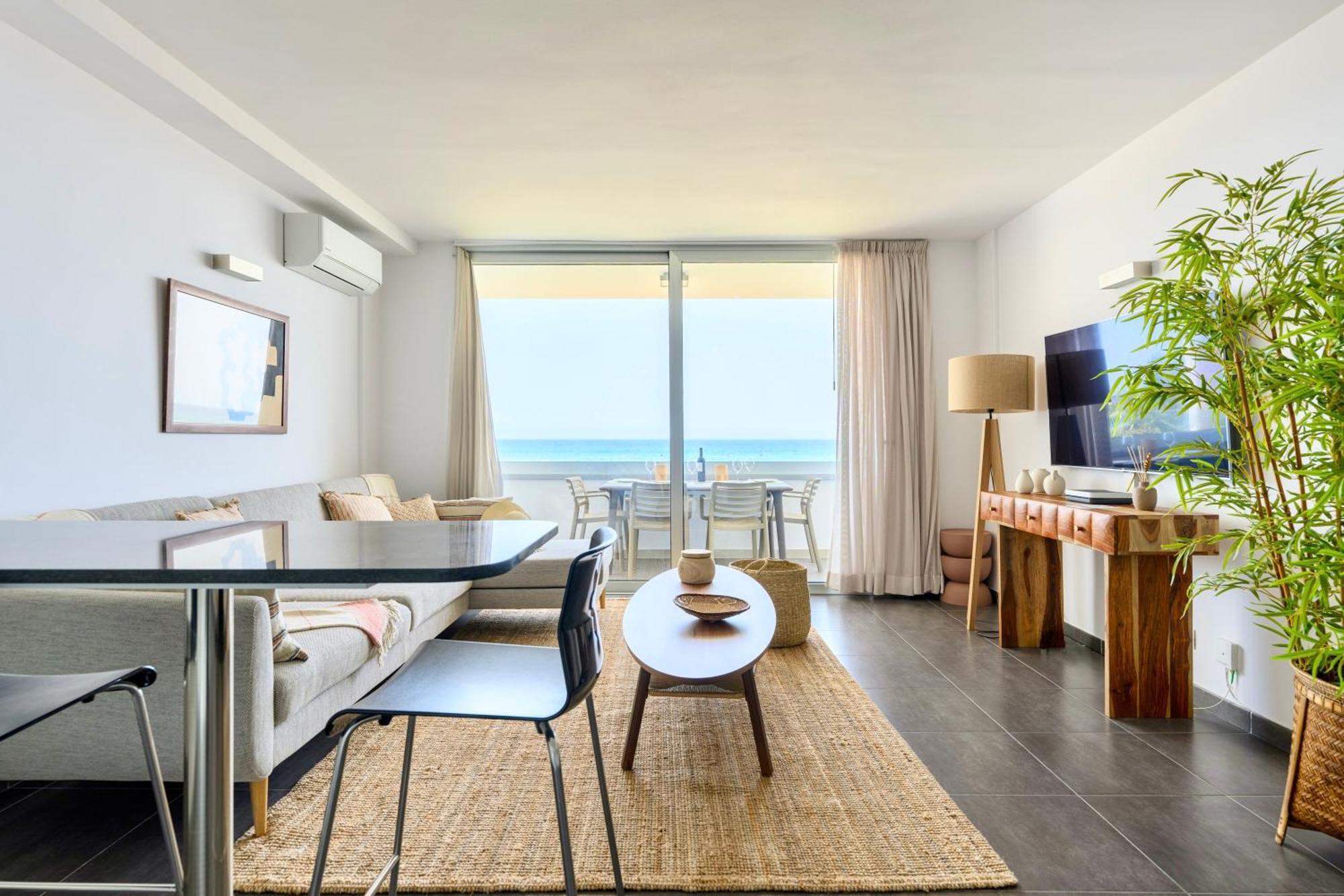 Appartement Charming 2 Bedroom Retreat With Beachfront Views
