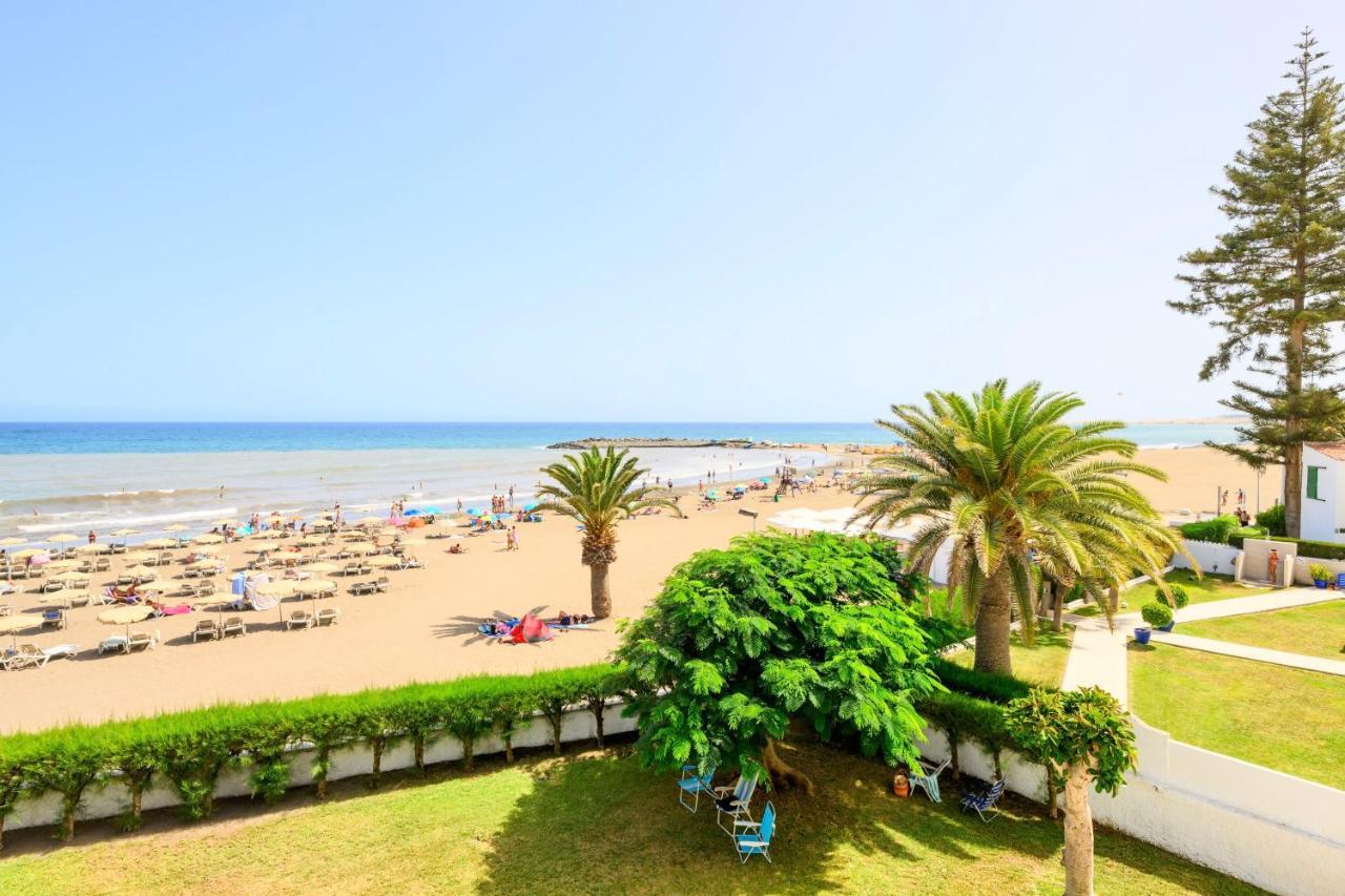 Apartment Charming 2 Bedroom Retreat With Beachfront Views