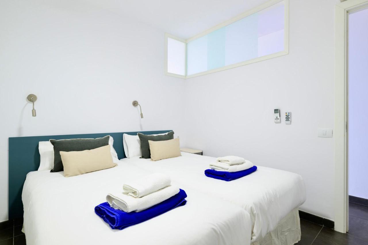 Apartment Charming 2 Bedroom Retreat With Beachfront Views San Bartolome de Tirajana (Gran Canaria)